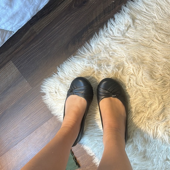 American Eagle Sandals/ Flats - Picture 3 of 4